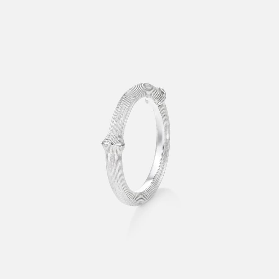 Nature Ring III in 18 Karat White Gold | Ole Lynggaard