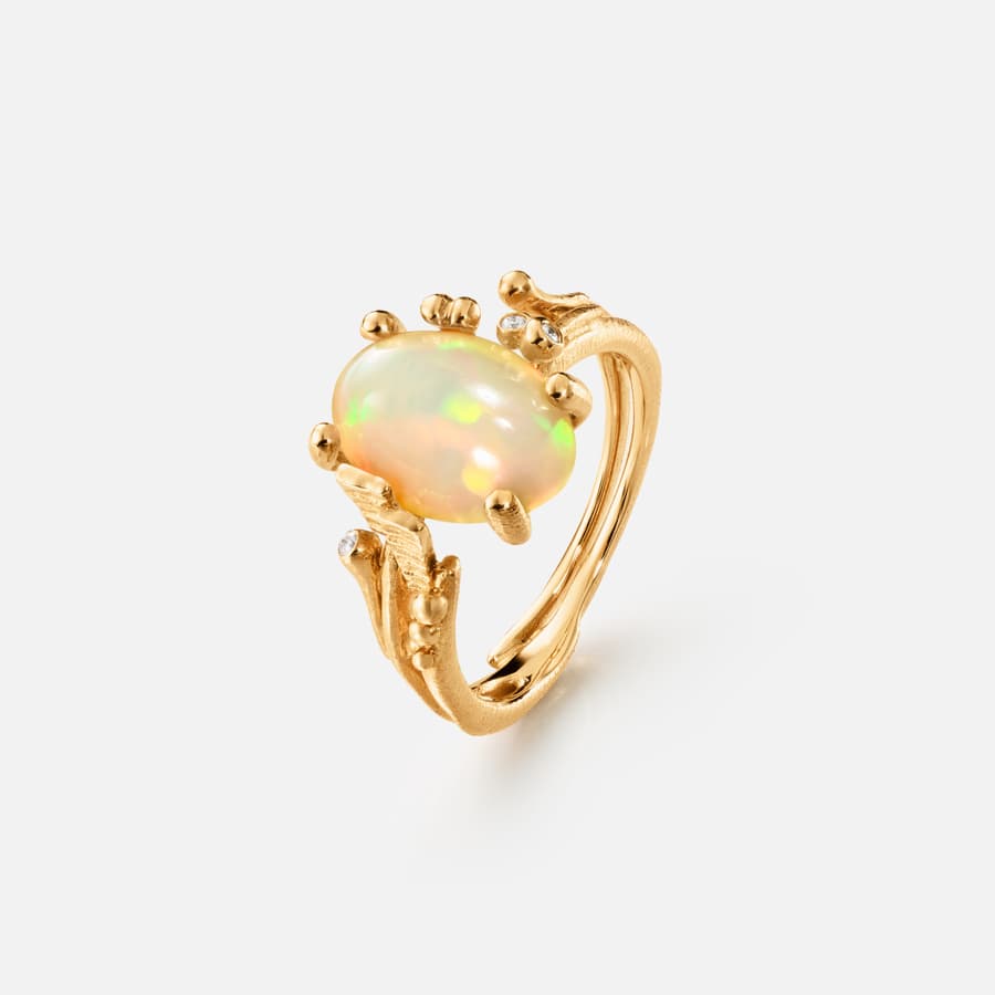 BoHo Ring Small in Gold with Opal and Diamonds  |  Ole Lynggaard