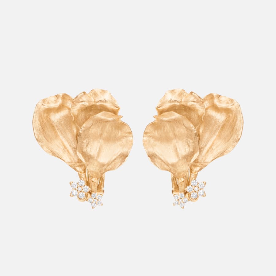 Wild Rose Stars Earclips in Gold with Diamonds | Ole Lynggaard