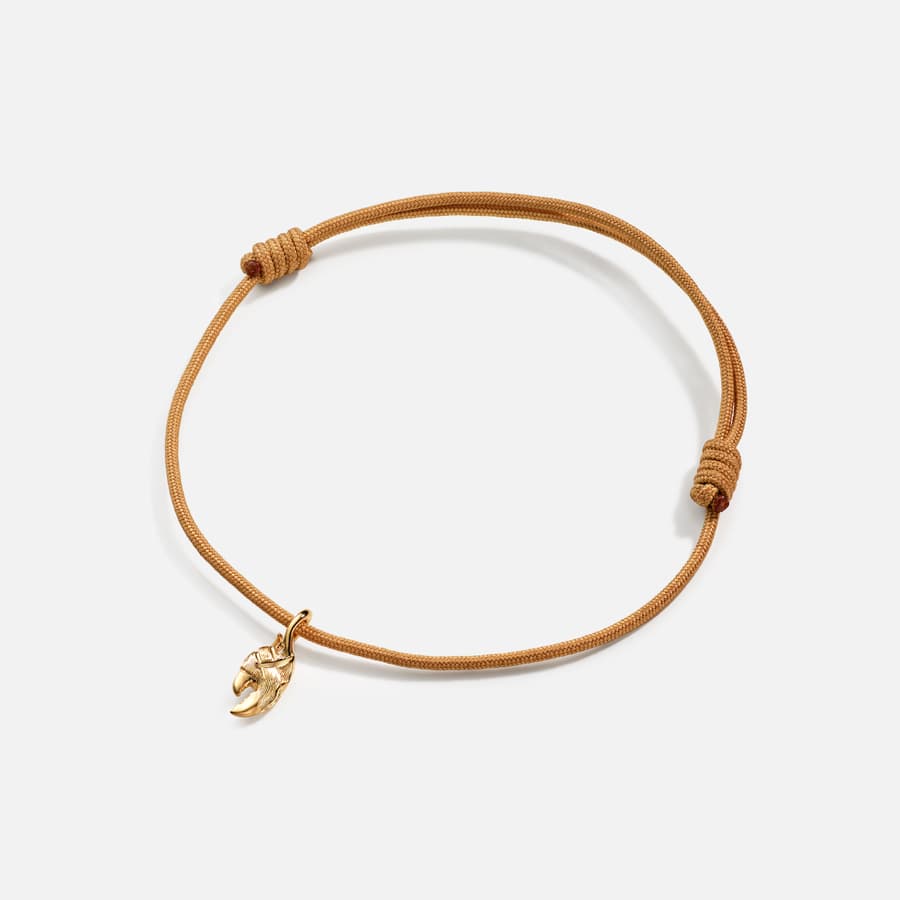 Young Fish crab claw bracelet in 18 karat yellow gold | Ole Lynggaard